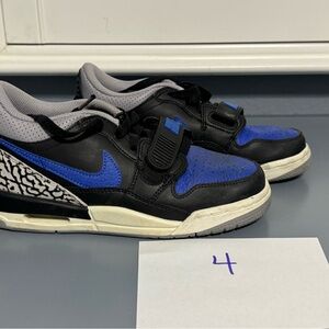 Nike Kids Black and Blue Sneakers